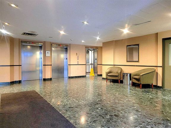5th image of 4185 Shipp Dr #1213