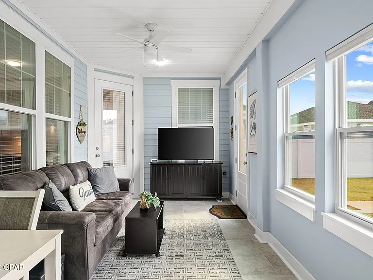 2101 Kingfisher Ct — Photo 36