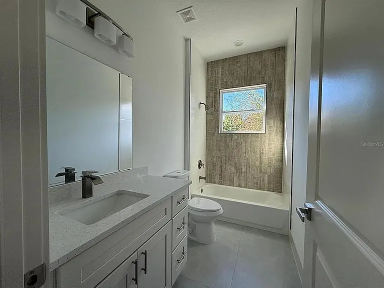 311 Yule St — Photo 13