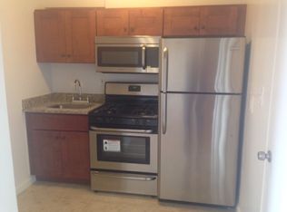 6304 Grand Central Pkwy, Flushing, NY 11375