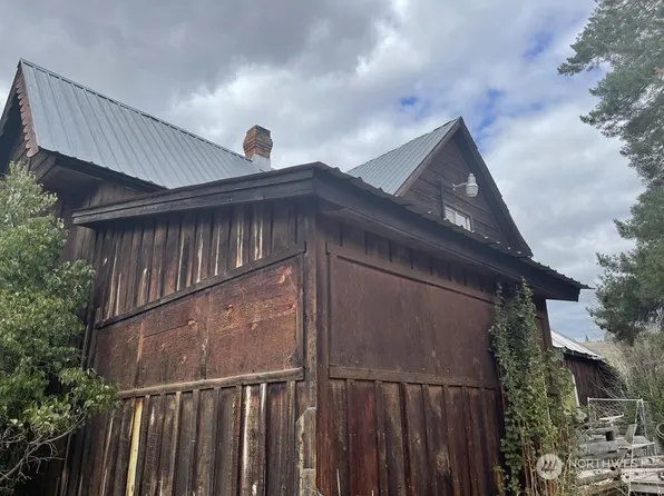 3 Park Avenue, Oroville, WA 98844