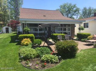 45563 Northwest Ct, Decatur, MI 49045