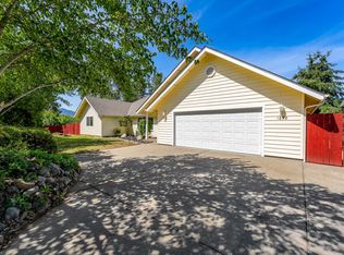 1692 Leonard Rd, Grants Pass, OR 97527