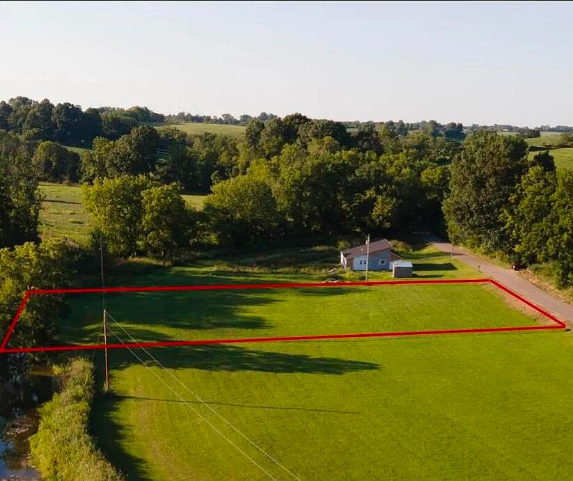 2nd image of 2700 Prewitt Grassy Lick Pike