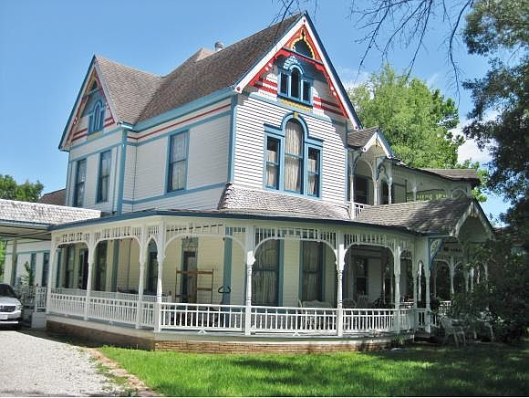 1st image of 310 N Mound St