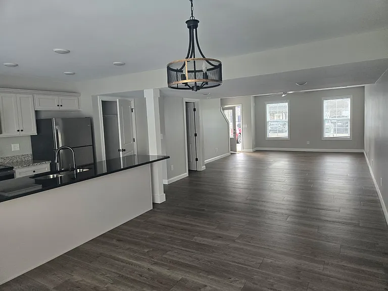 2499 Virginia Ave #7 — Photo 5