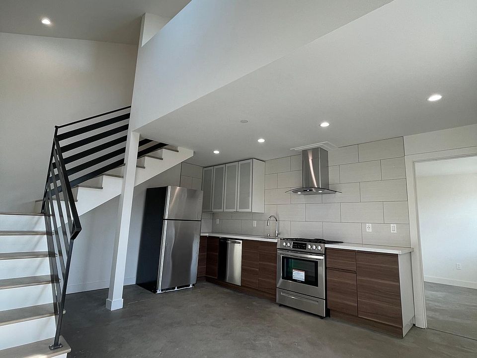 Kitchen & Front Room