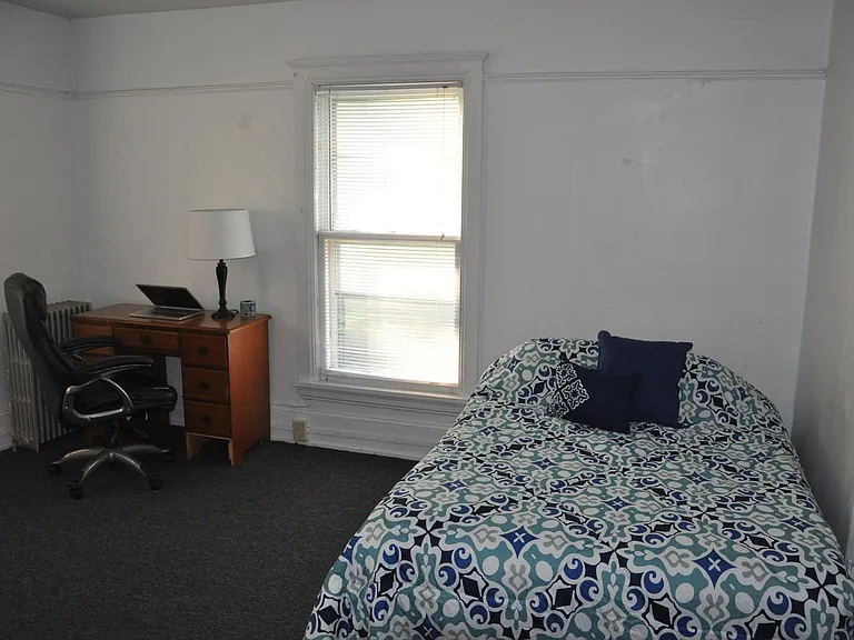 116 Ferris Pl #2 — Photo 2