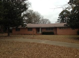 3521 Graystone Rd, Longview, TX 75605