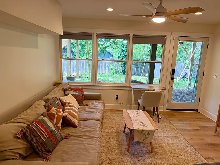 1815 Forest Ave — Photo 12