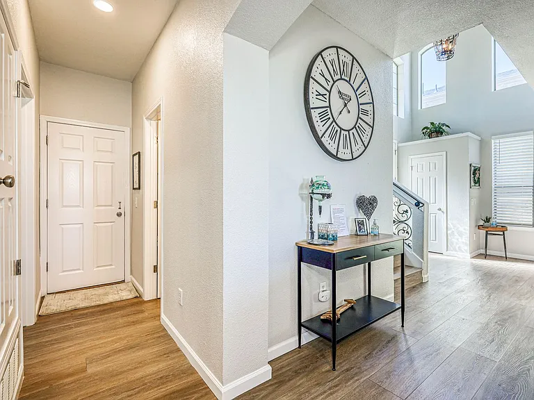 1627 Brillo Del Sol #C-T — Photo 18
