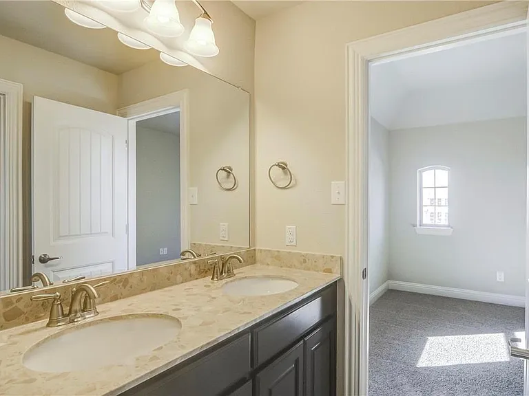 7592 Plowman Ln — Photo 23