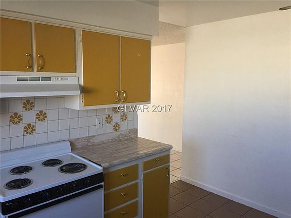 4th image of 815 N Major Ave APT B
