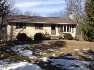 167 Milton Ln, Saylorsburg, PA 18353