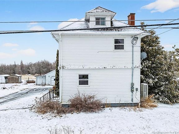 3rd image of 20 Dallaire Rd