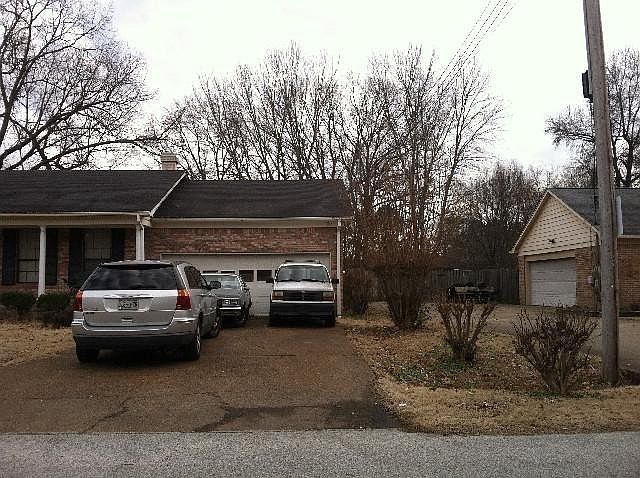 2nd image of 24 Laplace Dr