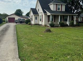 444 Country Club Dr, Lebanon, KY 40033