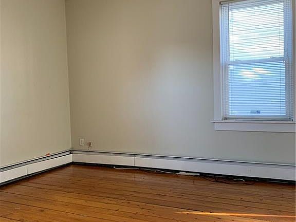 5th image of 30 Gesler St APT 1