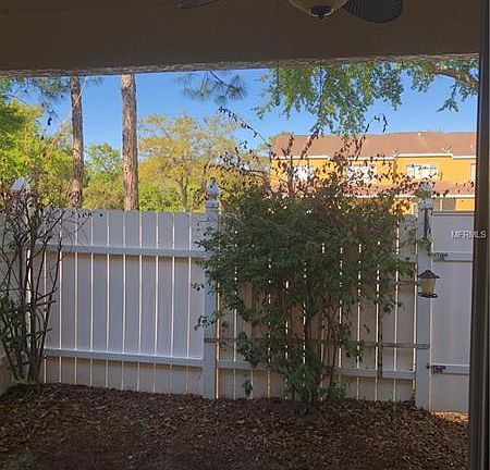5th image of 1249 Charlesworth Dr