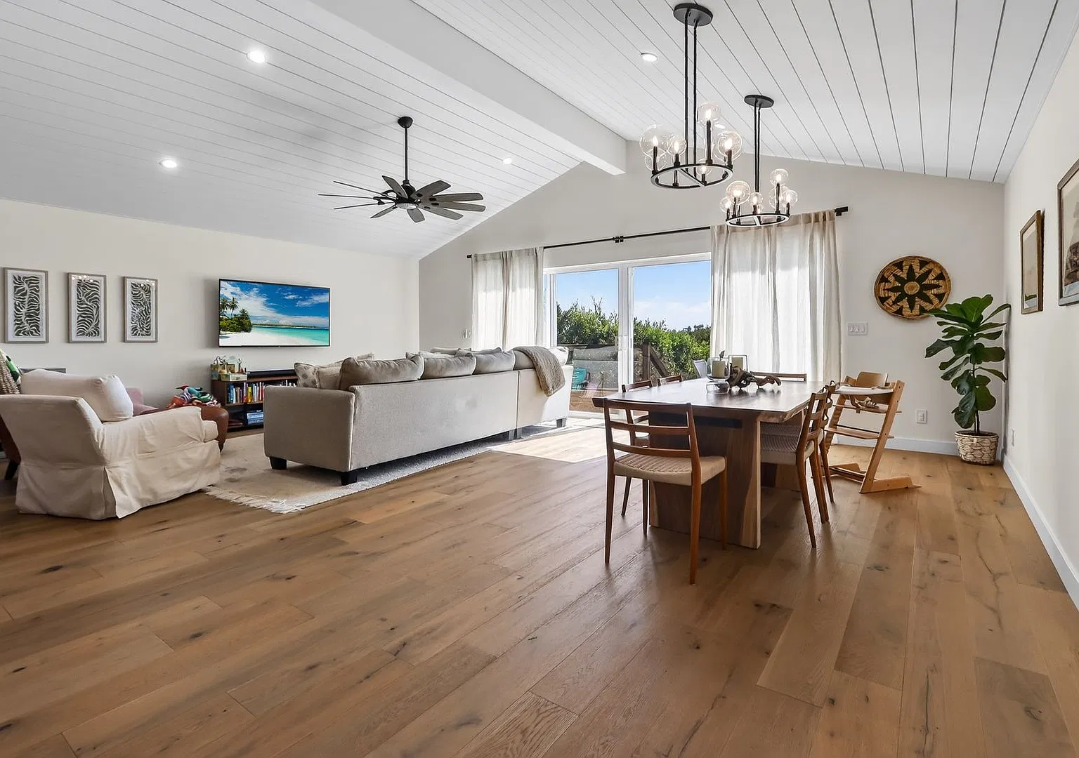 Stunning 4 bed 3 bath - Clairemont — Photo 4
