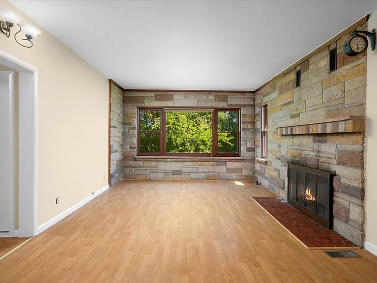 79 Choate Ln — Photo 7