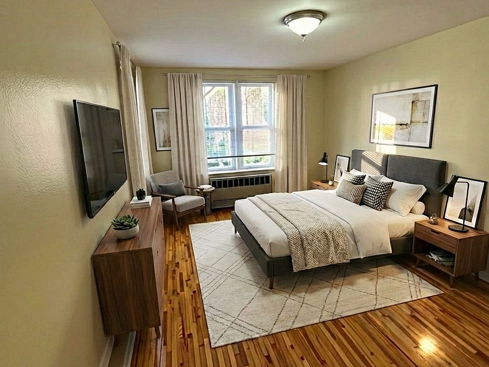 2nd image of 140-60 Beech Ave #187