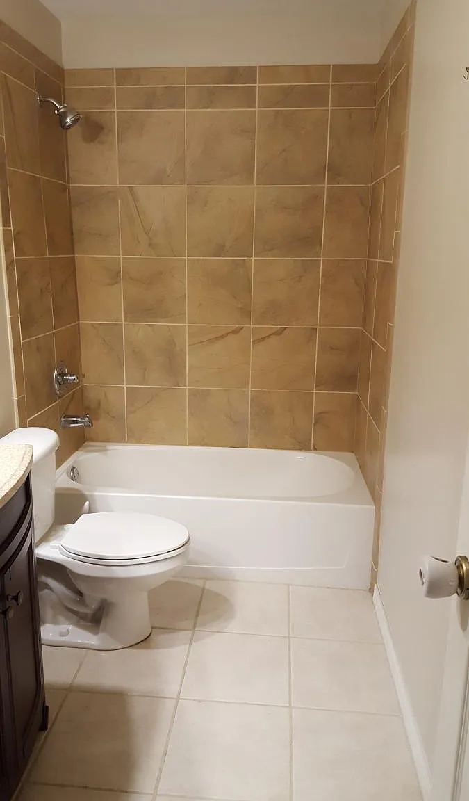 83 NE 46th Terrace — Photo 2