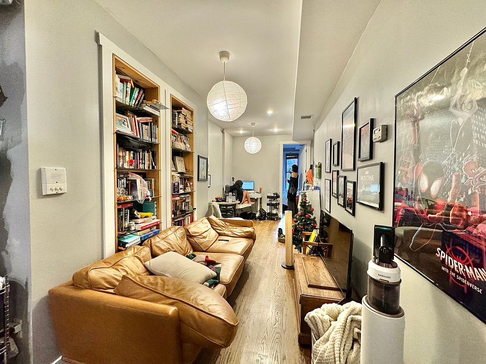 1st image of 890 Bergen St #1E
