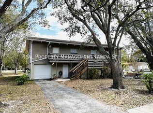805 Saint Petersburg Dr W APT A, Oldsmar, FL 34677