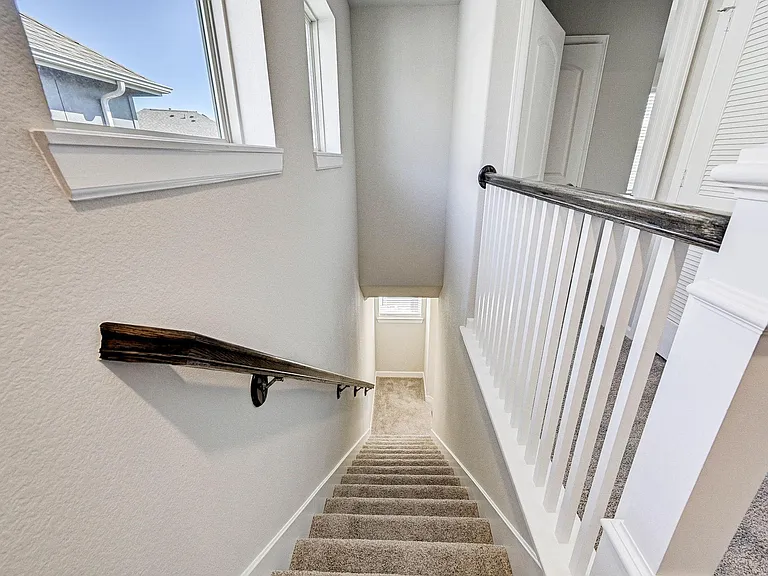 1918 Kirby Landing Dr — Photo 18