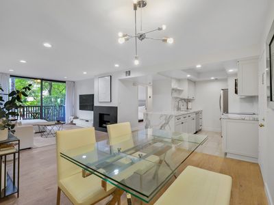 1134 Alta Loma Rd APT 203, West Hollywood, CA, 90069