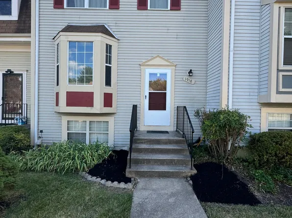 1918 Bronzegate Blvd, Silver Spring, MD 20904