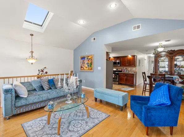 219 South Street image 15 of 45