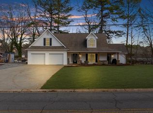 159 Sequoyah Cir, Canton, GA 30115