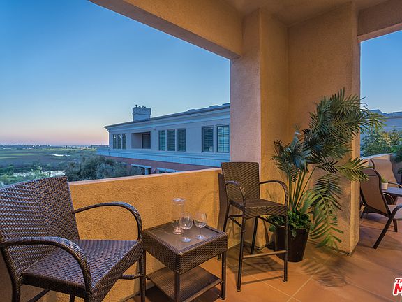 3rd image of 6241 Crescent Park W Unit 413