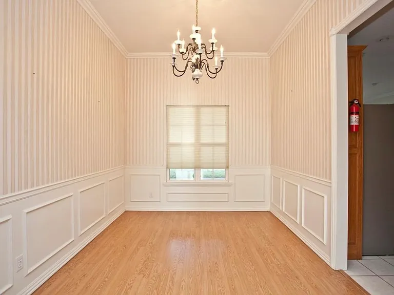 310 Old Forge Dr — Photo 5