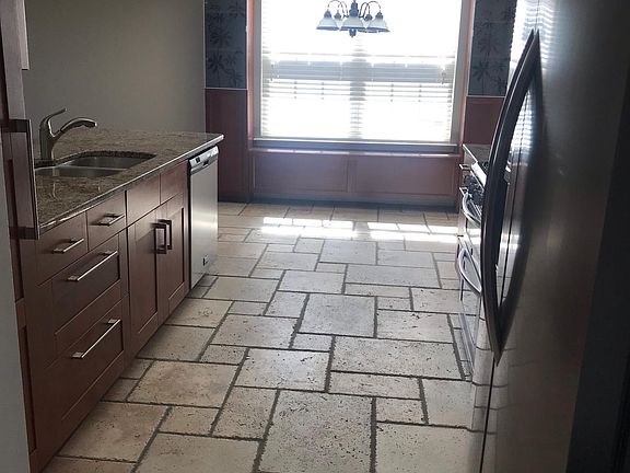 3rd image of 804 Yonah Dr