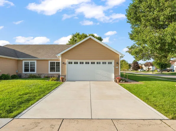 1872 E 105th Ave, Crown Pt, IN 46307