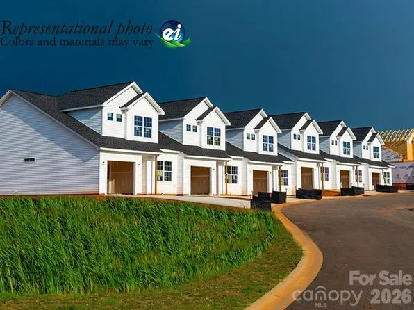 8140 McGarry Trl #200, Charlotte, NC 28214