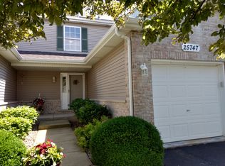 25747 S Red Stable Ln, Channahon, IL 60410