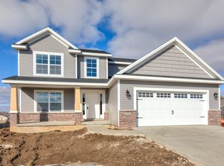 712 E Country Ridge Dr, Mahomet, IL 61853