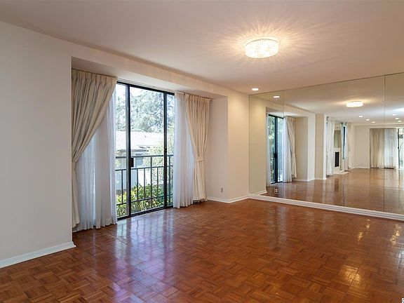 4th image of 885 S Orange Grove Blvd APT 41