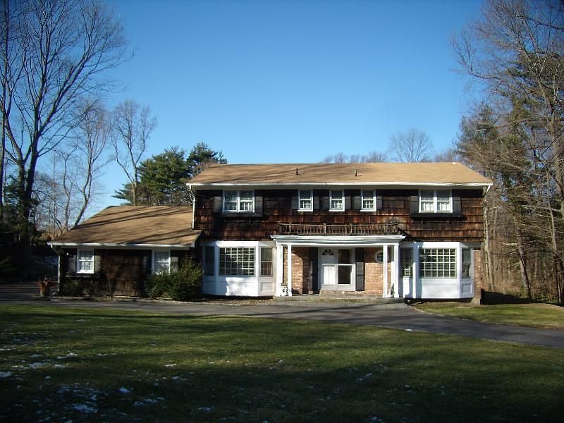 1st image of 5 Seward Dr