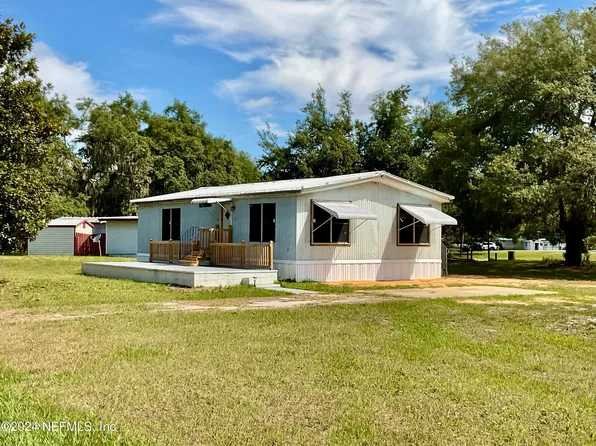 120 REAVES Avenue, Interlachen, FL 32148