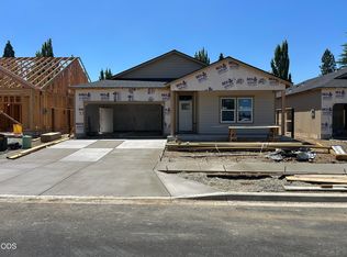 2217 Piazza Dr, Medford, OR 97501