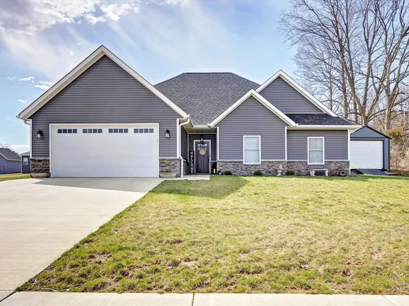 7545 W Upland Dr, Bloomington, IN 47404