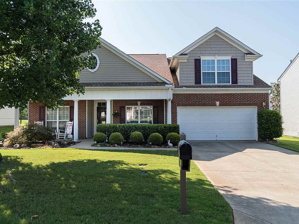 1st image of 748 Thistlewood Dr