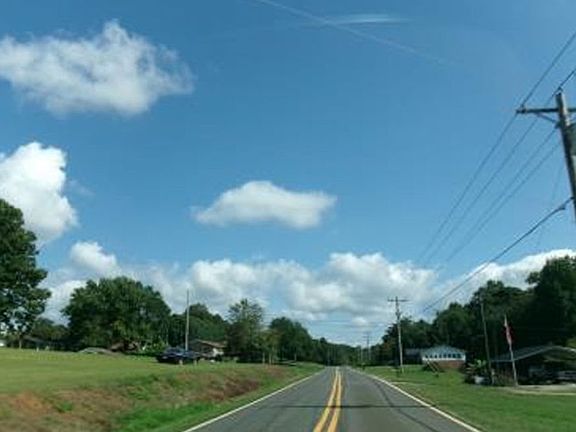 Exterior Neighborhood (street photo)