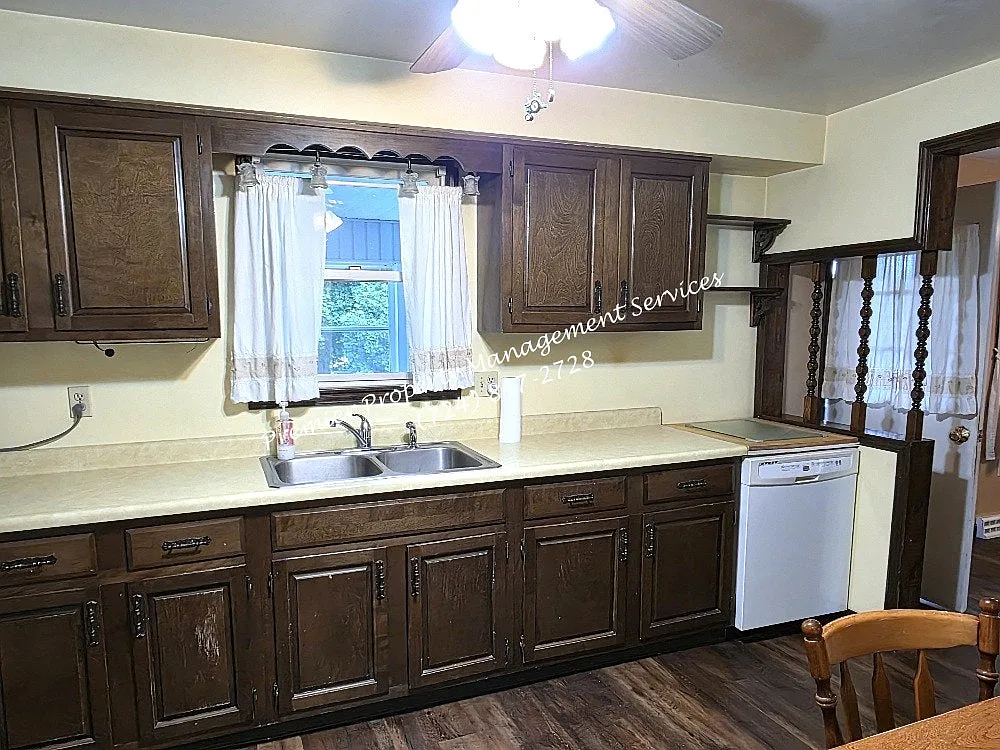 2153 Mount Jackson Road — Photo 4