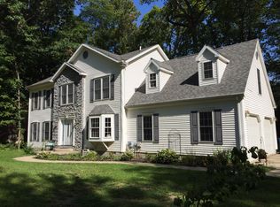 560 Schaeffer Dr, Coldwater, MI 49036